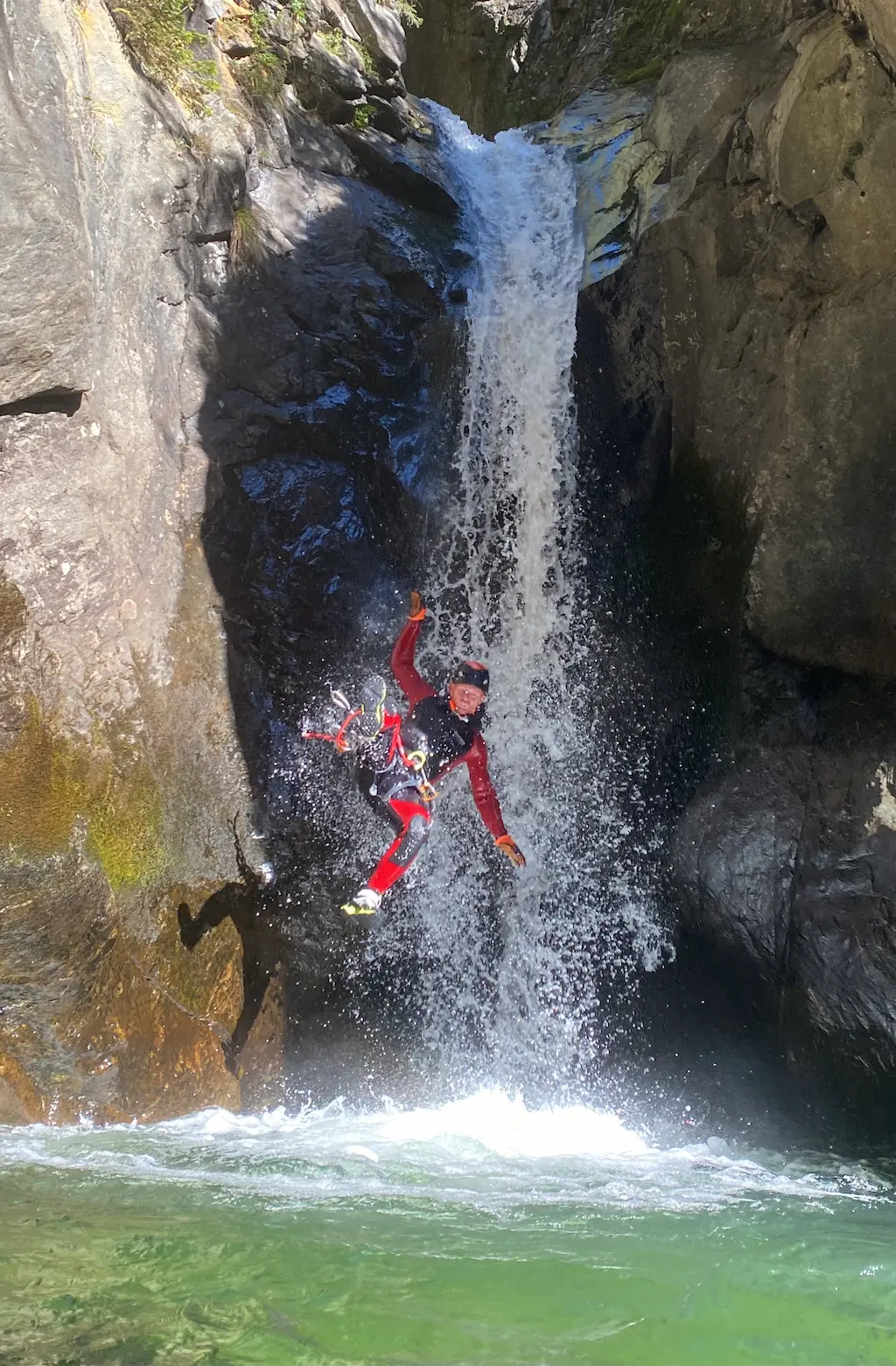 Abseiling in the Almbachklamm – canyoning near Salzburg