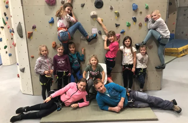 Parent-Child Climbing Course – Learning to Climb Together