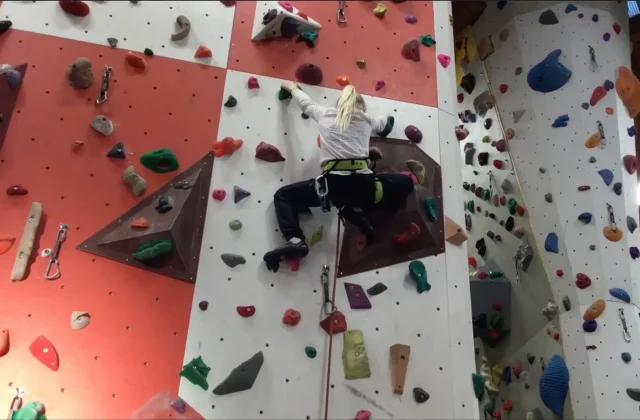 Multi-Pitch Preparation Course – Off to the Big Mountain